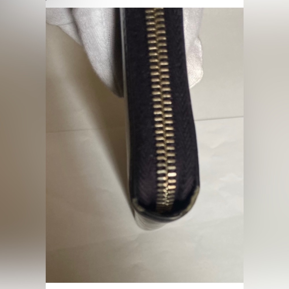 YSL SAINT LAUREN ❤️❤️ ZIP AROUND LONG WALLET BLACK WITH METAL HARDWARE YSL LOGO - Picture 10 of 15
